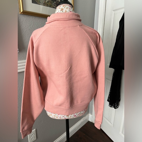 Buc-ees Sweater - Picture 2 of 3